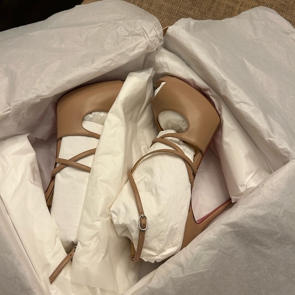 Christian Louboutin Holly Alta 120 Napa NUDE - Picture 5 of 8